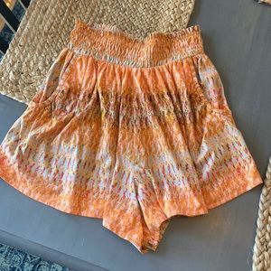 Daily Practice flowy shorts